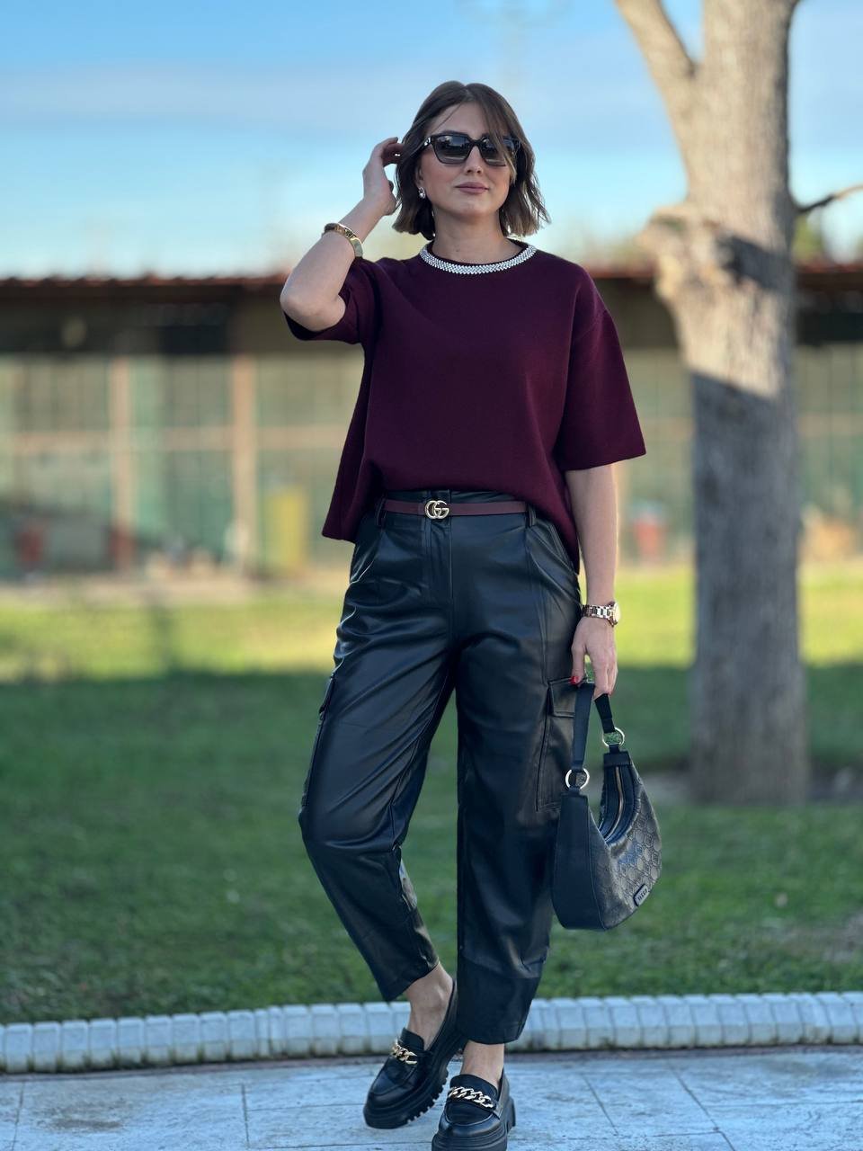 Yakası İşlemeli Bordo Triko