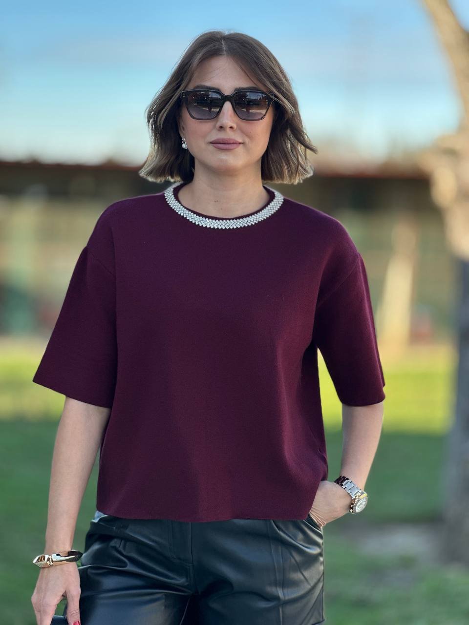 Yakası İşlemeli Bordo Triko 3